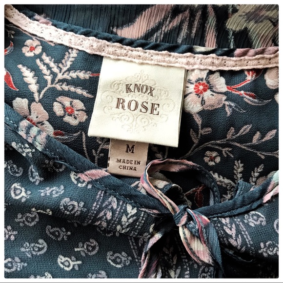 3/$20 Knox Rose Sheer Short Sleeve Floral Blouse - Picture 5 of 5